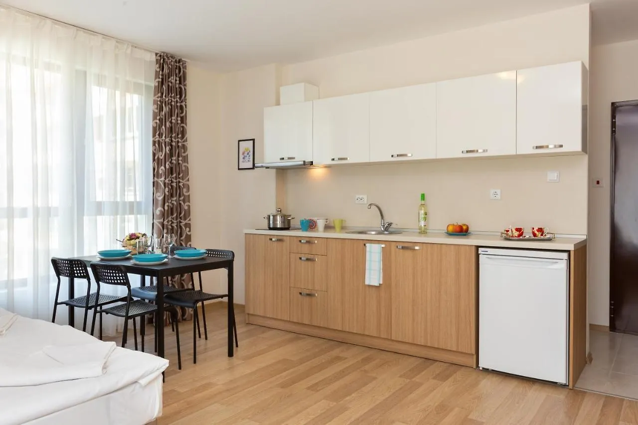 Apartments Flora 1 Burgas 0*,